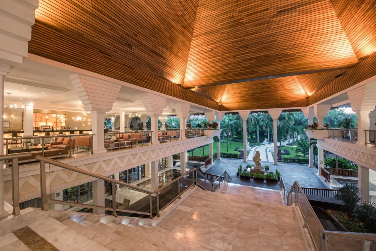 Grand Sunset Princess Playa del Carmen Exterior foto The lobby of the Taj Bengal