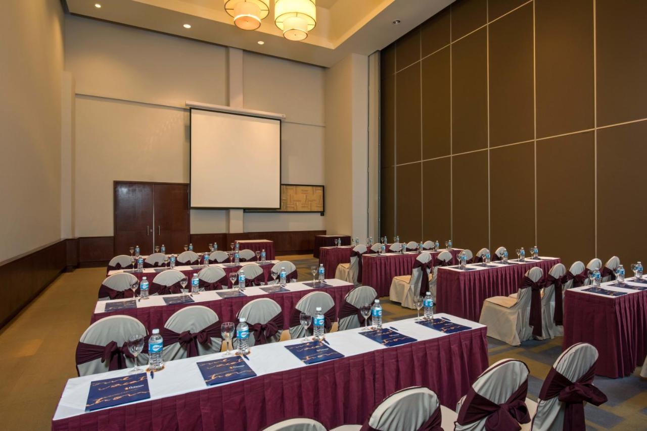 Grand Sunset Princess Playa del Carmen Exterior foto Meeting room