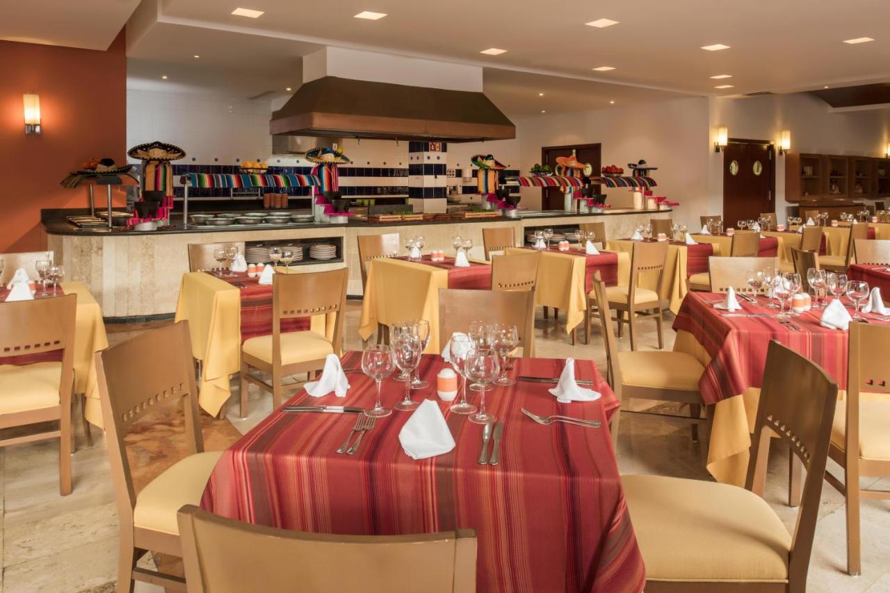 Grand Sunset Princess Playa del Carmen Exterior foto Restaurant